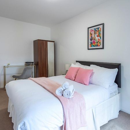 Dazzling Room Near Paddington/Elizabeth Stn Лондон Екстер'єр фото